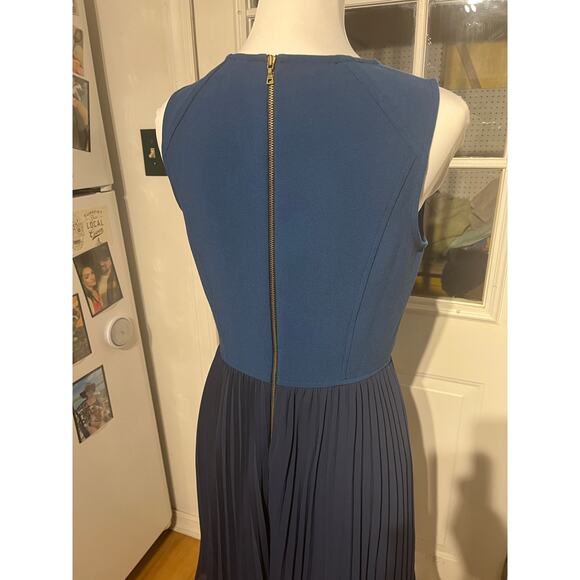 LOFT Blue Pleated Skirt Dress Size 4 Classic Preppy Workwear Mod Retro Chic - Picture 5 of 8